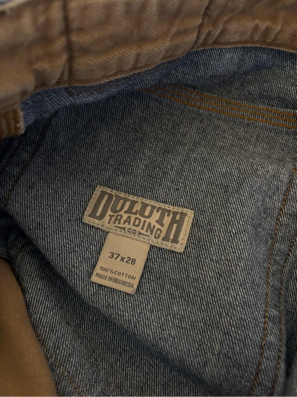 Duluth Trading Men's Blue Jeans Size 37x28 inseam 27.5”